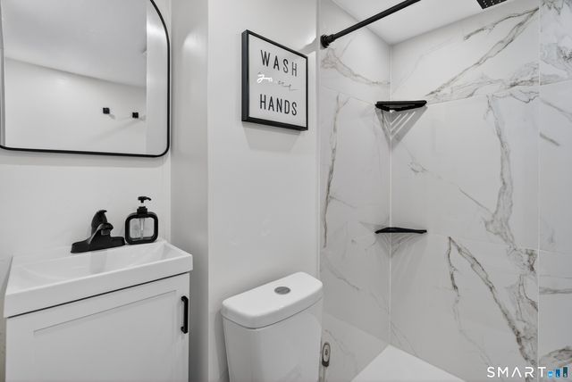 198 South King Street, Danbury, CT 06811