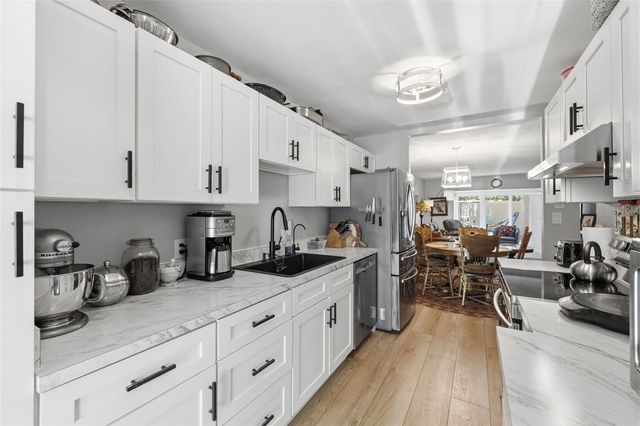 2074 SUNSET POINT ROAD 136, Clearwater, FL 33765