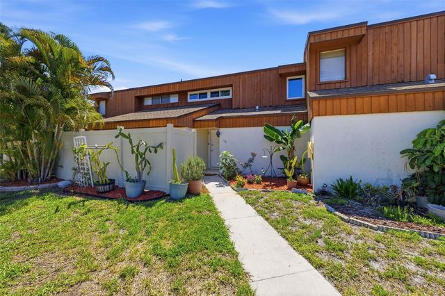 2074 SUNSET POINT ROAD 136, Clearwater, FL 33765