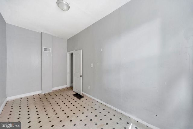 5920 WALNUT ST, Philadelphia, PA 19139