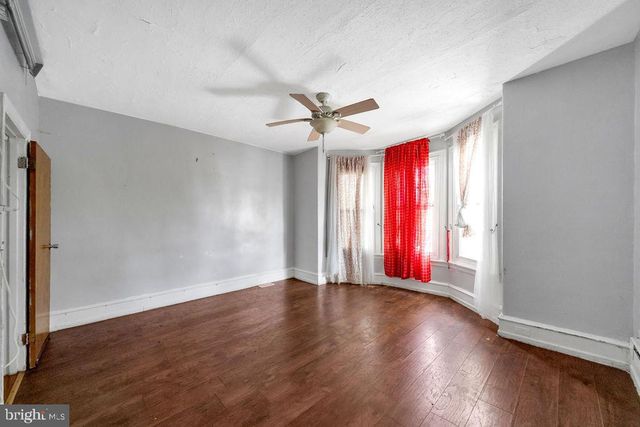 5920 WALNUT ST, Philadelphia, PA 19139