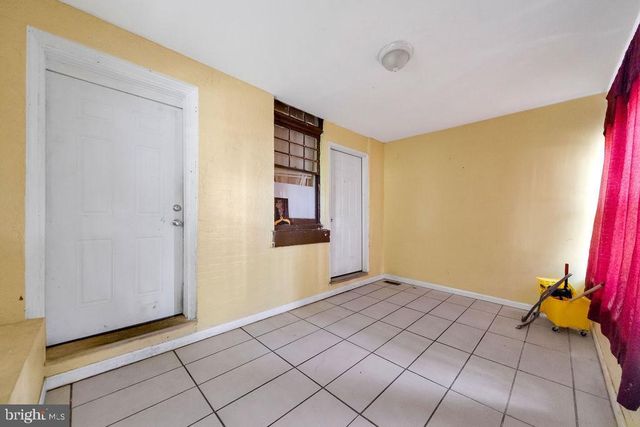 5920 WALNUT ST, Philadelphia, PA 19139
