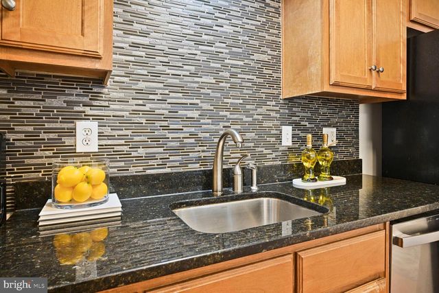 5414 1st Pl NW Apt 402, Washington, DC 20011