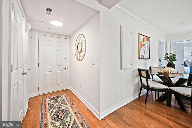 5414 1st Pl NW Apt 402, Washington, DC 20011