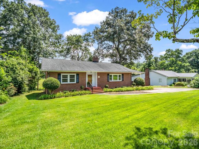 155 Fernwood Circle, Rutherfordton, NC 28139