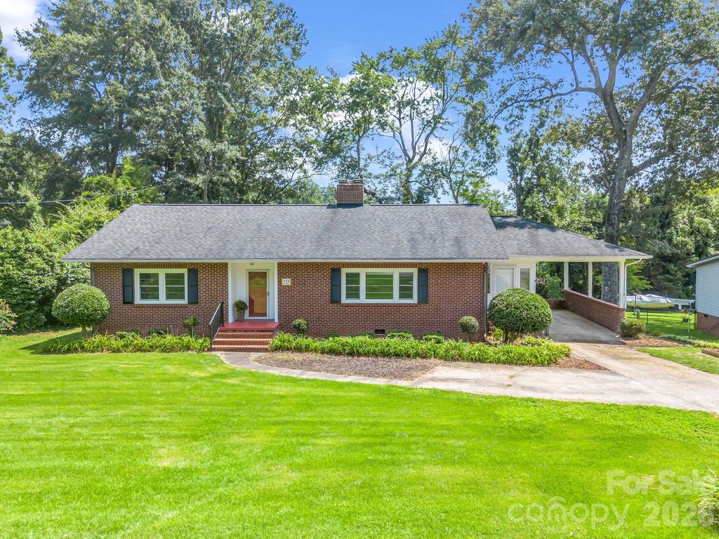 155 Fernwood Circle, Rutherfordton, NC 28139