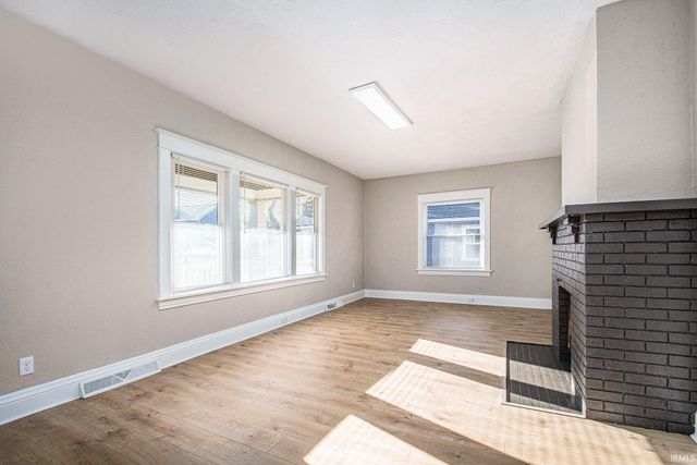 611 Blaine Avenue, South Bend, IN 46616