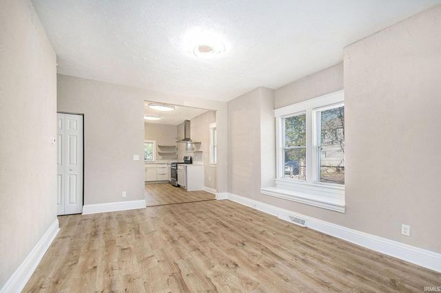 611 Blaine Avenue, South Bend, IN 46616