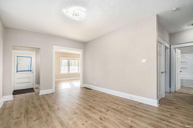 611 Blaine Avenue, South Bend, IN 46616