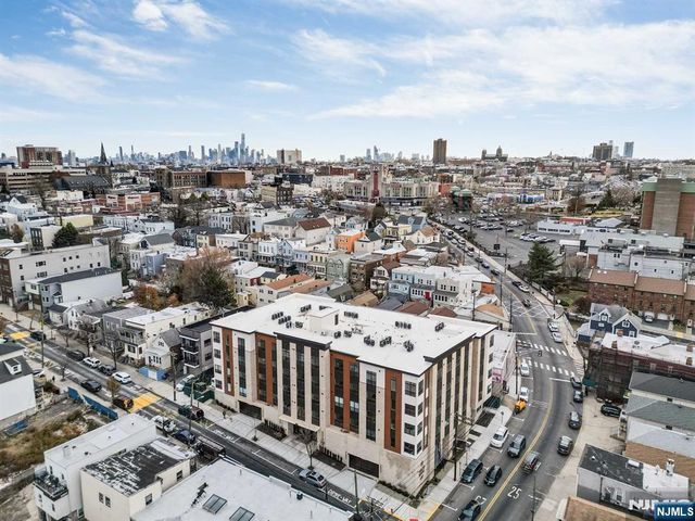 649 38th Street 3-04, Union City, NJ 07087