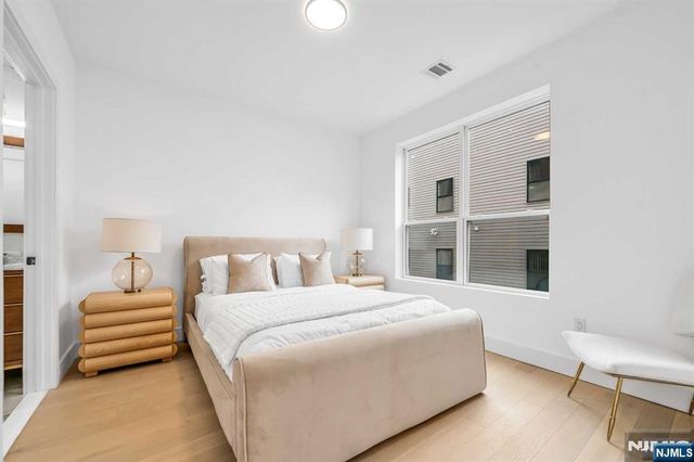649 38th Street 3-04, Union City, NJ 07087