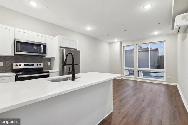 1230 N MARSHALL ST, Philadelphia, PA 19122