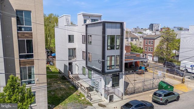 1230 N MARSHALL ST, Philadelphia, PA 19122