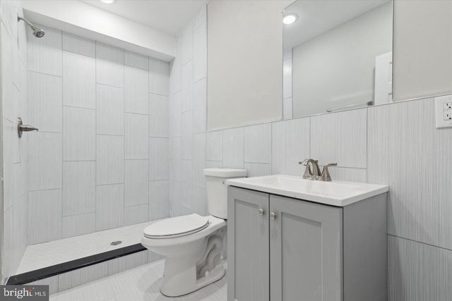 1230 N MARSHALL ST, Philadelphia, PA 19122