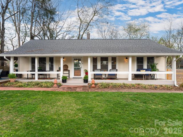 90&96 Virginia Avenue, Asheville, NC 28806