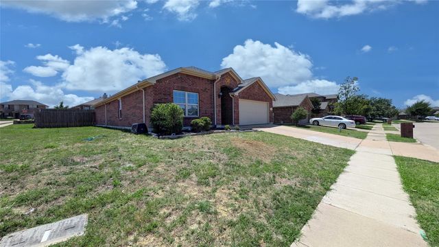 344 Coral Vine Lane, Burleson, TX 76028