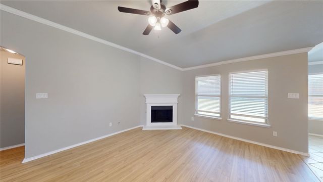 344 Coral Vine Lane, Burleson, TX 76028