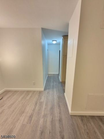 704 N Broad St 2C, Elizabeth City, NJ 07208