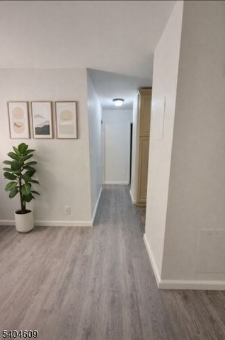 704 N Broad St 2C, Elizabeth City, NJ 07208