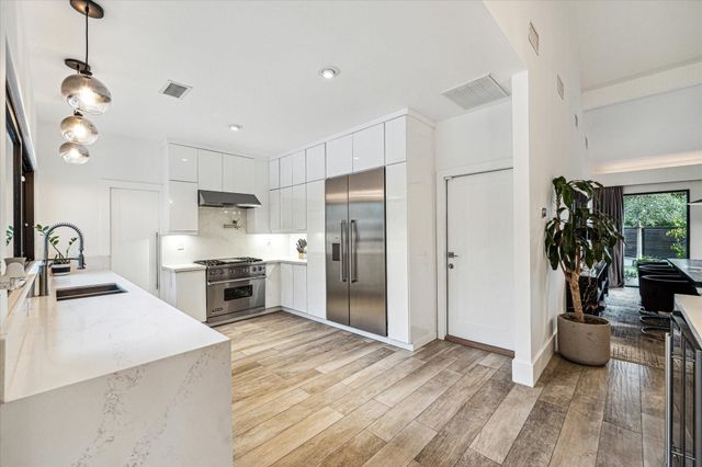 5406 Woodway Drive, Houston, TX 77056