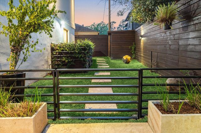 5406 Woodway Drive, Houston, TX 77056