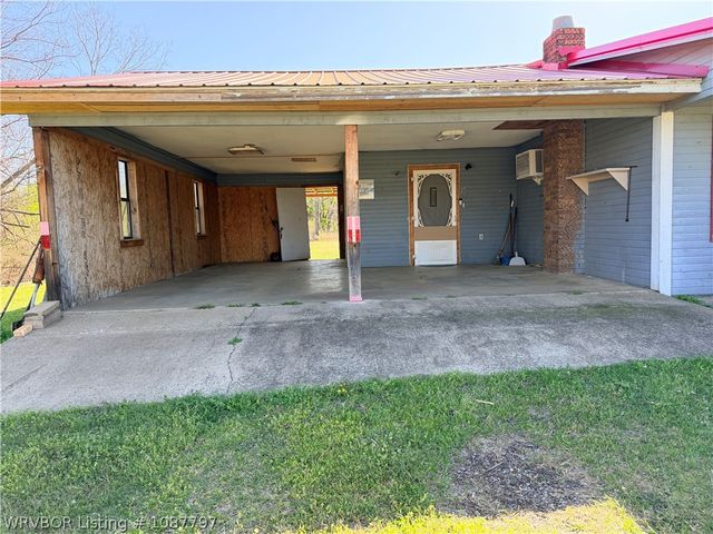 35080 Gilmore Road, Poteau, OK 74953