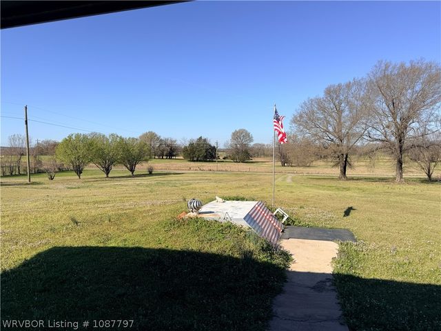 35080 Gilmore Road, Poteau, OK 74953