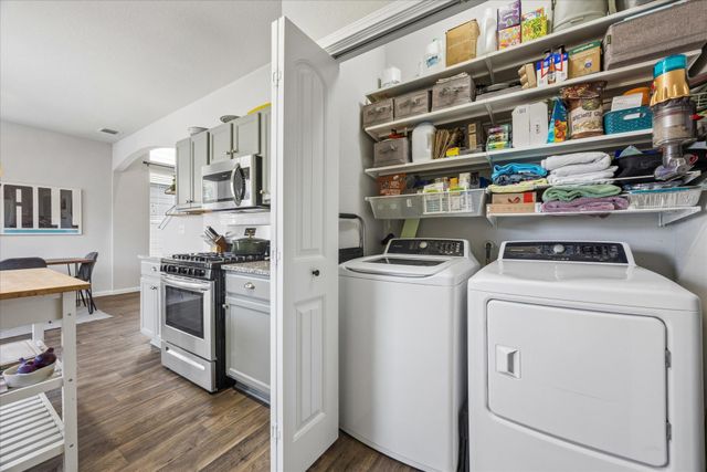 2202 Arborside DR, Austin, TX 78754