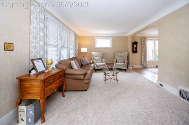 447 Maple Street, Wyandotte, MI 48192