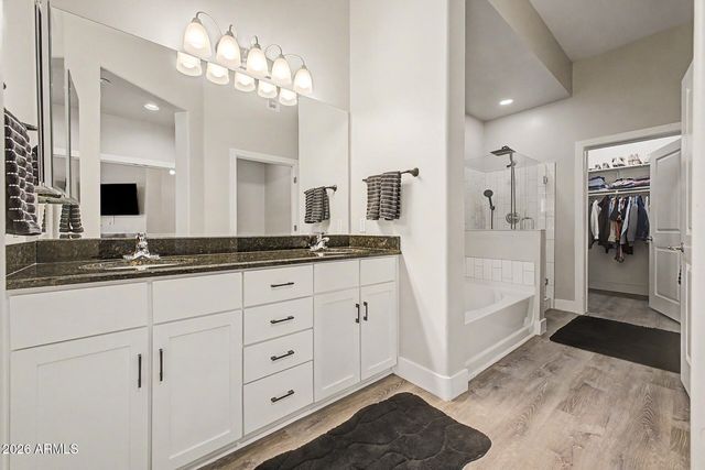 945 E Playa Del Norte Drive 2002, Tempe, AZ 85288