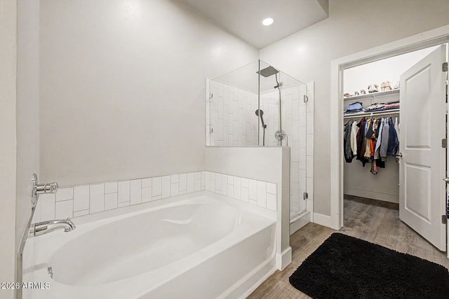 945 E Playa Del Norte Drive 2002, Tempe, AZ 85288