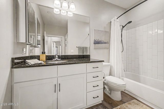 945 E Playa Del Norte Drive 2002, Tempe, AZ 85288
