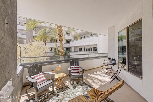 945 E Playa Del Norte Drive 2002, Tempe, AZ 85288