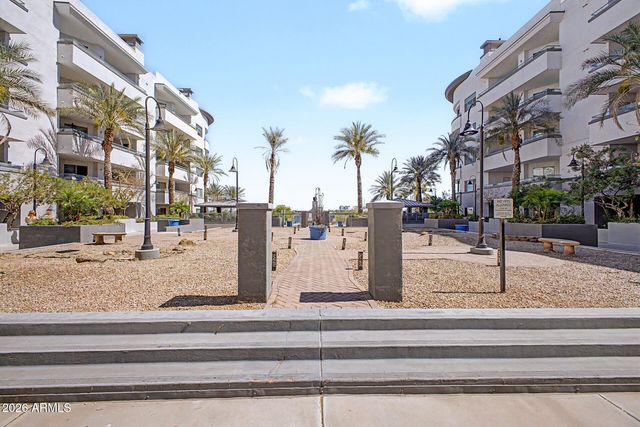 945 E Playa Del Norte Drive 2002, Tempe, AZ 85288