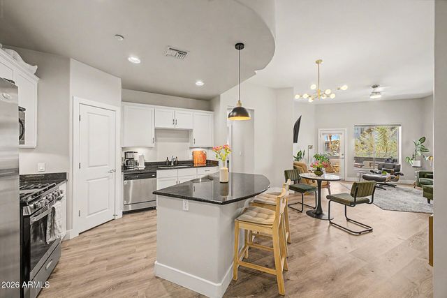 945 E Playa Del Norte Drive 2002, Tempe, AZ 85288