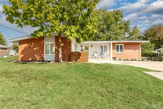 2532 Chartom Mar Drive, St Charles, MO 63301