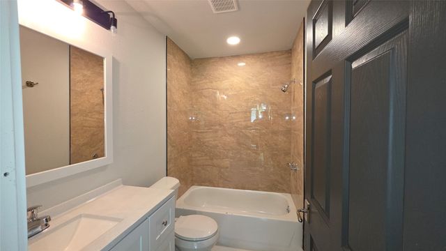 106 S Wilson Street, Ladonia, TX 75449