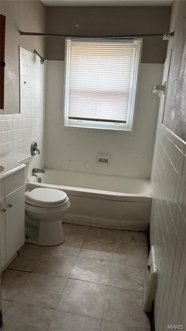 1718 Newhall Court, St Louis, MO 63136