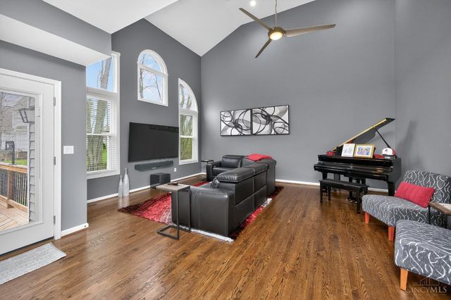 9607 Old Village Drive, Loveland, OH 45140