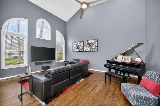 9607 Old Village Drive, Loveland, OH 45140