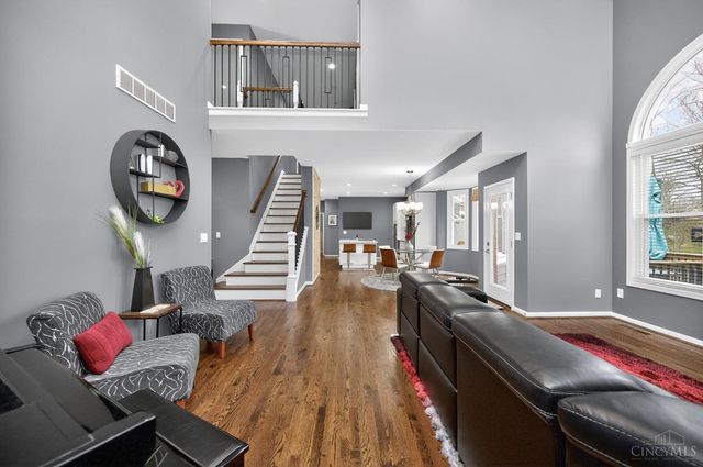 9607 Old Village Drive, Loveland, OH 45140