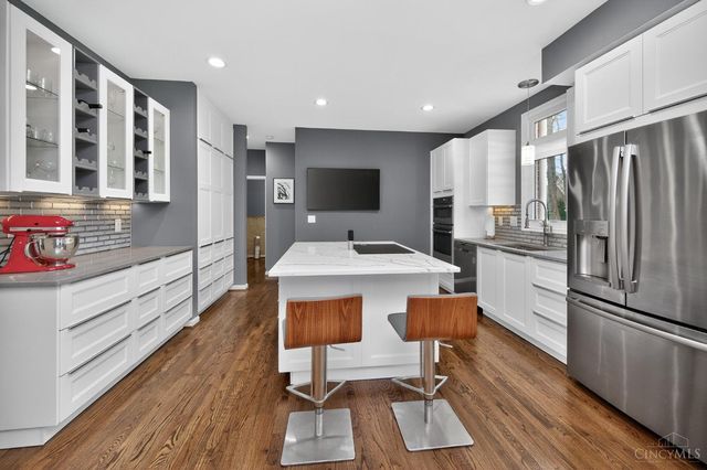 9607 Old Village Drive, Loveland, OH 45140