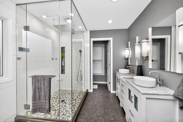 9607 Old Village Drive, Loveland, OH 45140