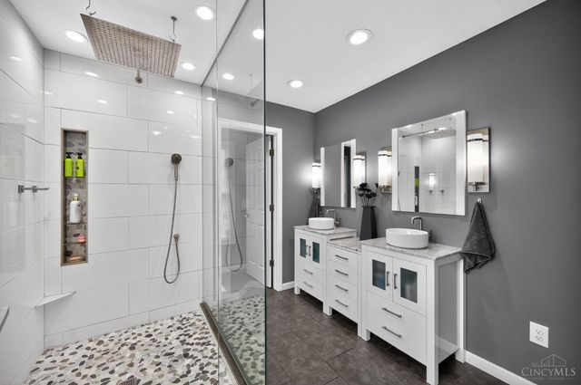 9607 Old Village Drive, Loveland, OH 45140