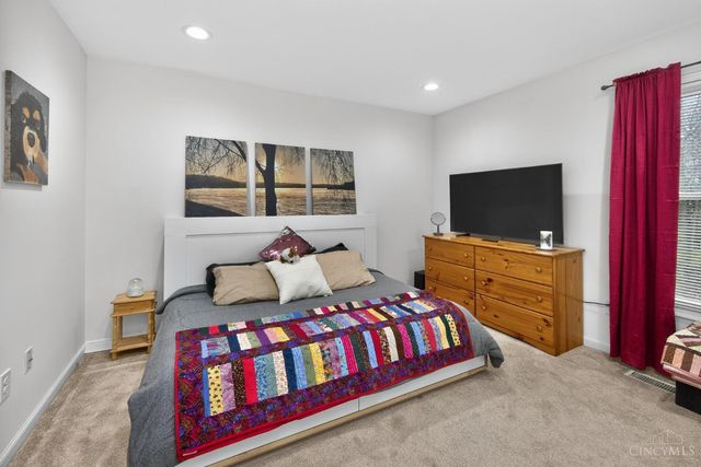 9607 Old Village Drive, Loveland, OH 45140