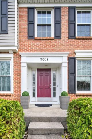 9607 Old Village Drive, Loveland, OH 45140