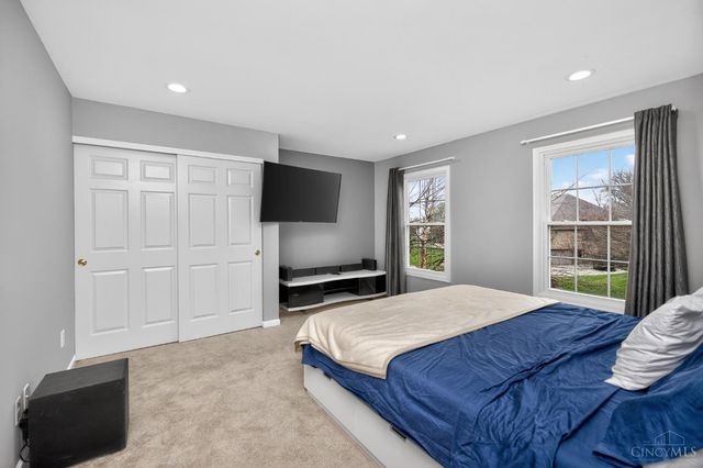 9607 Old Village Drive, Loveland, OH 45140