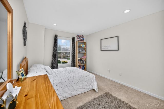 9607 Old Village Drive, Loveland, OH 45140