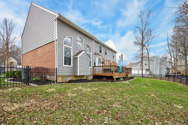 9607 Old Village Drive, Loveland, OH 45140