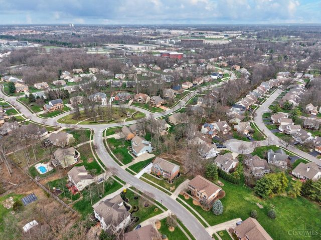 9607 Old Village Drive, Loveland, OH 45140